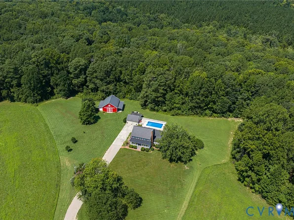 1183 Brizendine Ln, Dunnsville, VA 22454