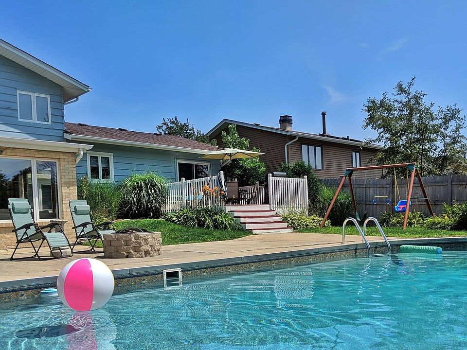 2nd image of 16806 Gaynelle Rd