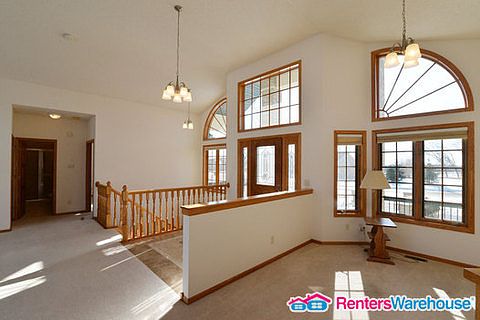 4th image of 21220 Foxtail Ln S