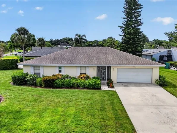 450 Huntington DR, NAPLES, FL 34109