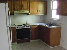 Like new 2 bedroom/1bath duplex — Photo 2