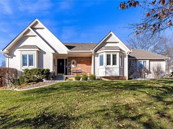 13624 W 75th Pl, Lenexa, KS 66216