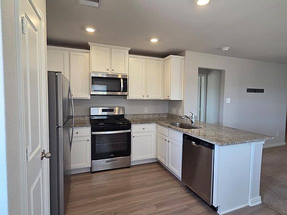 4th image of 16374 Sweet Grove Dr
