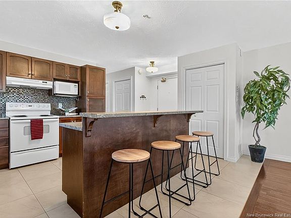 4th image of 204 Coverdale Rd #301