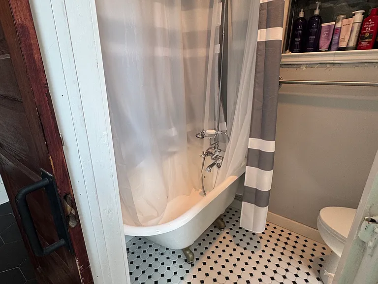 219 N Main St #D — Photo 10