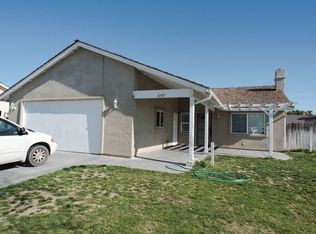 1107 W Robert Ln, Santa Maria, CA 93458