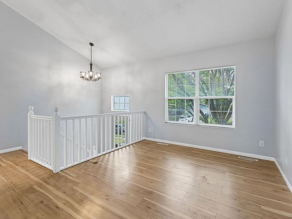 3rd image of 17615 Olive St