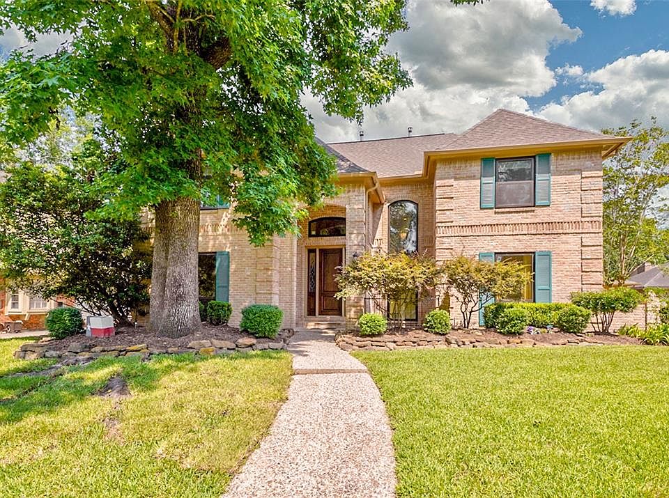 1st image of 2814 Woodland Ridge Dr