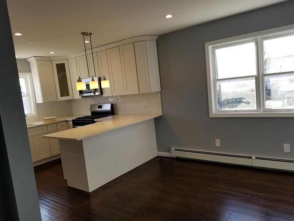 2051 Blackstone St Elmont, NY, 11003 Apartments for Rent Zillow