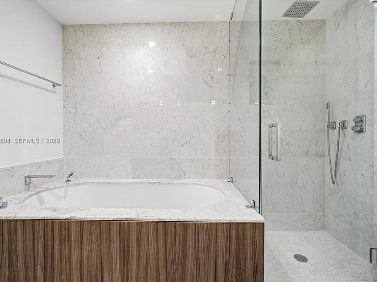 1000 Brickell Plz #3211 — Photo 22