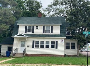 120 John St, Dekalb, IL 60115