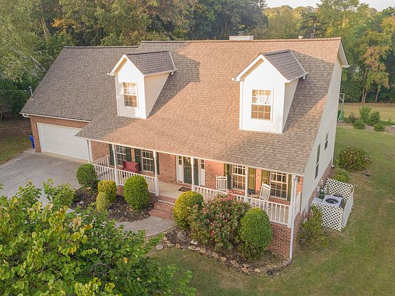 3rd image of 1528 One Friday Ln