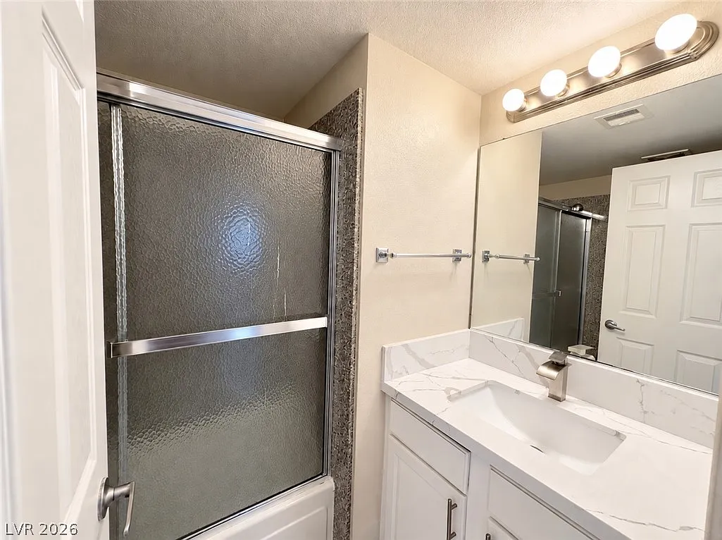 2 bed, 2.0 bath, 978 sqft, $1,395 — Photo 4