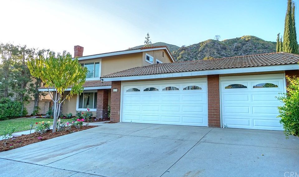 1st image of 3239 Shadylawn Dr