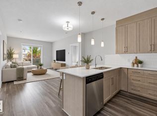Village At Walker Lake, Edmonton, AB T6X 1Y7