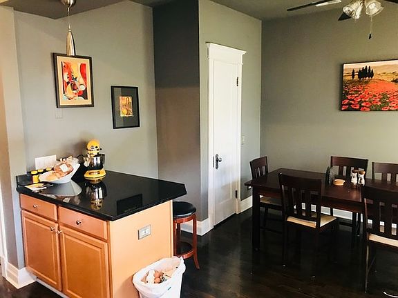 4th image of 1568 N Hoyne Ave #3