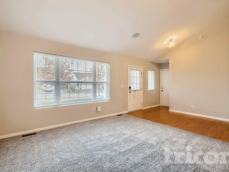 8007 Shady Oak Rd — Photo 17