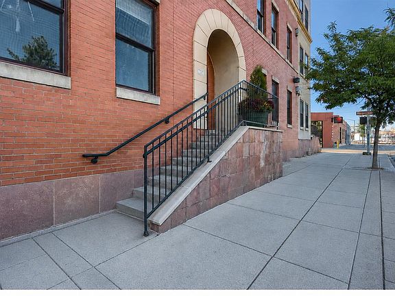 3rd image of 261 Pine St #206
