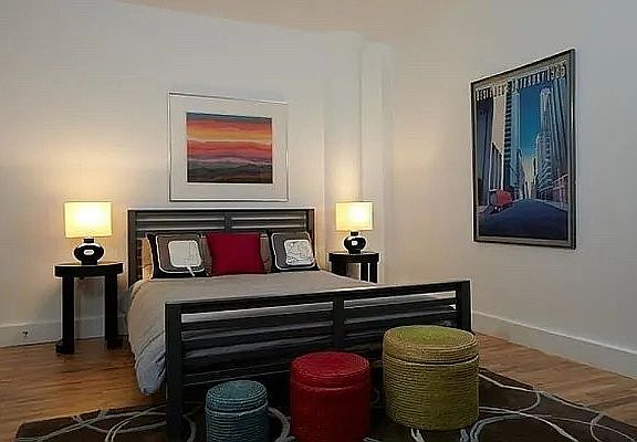 5th image of 360 Furman St APT 329