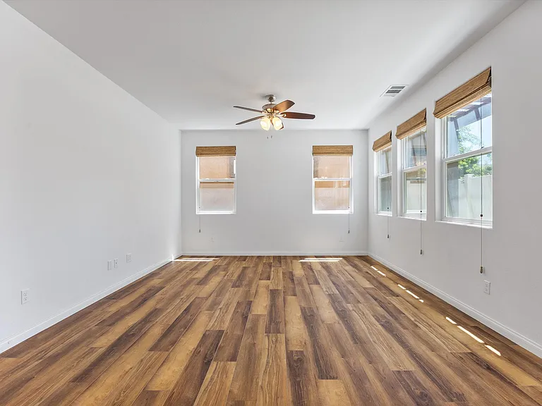 1922 Delacorte Dr #1922 — Photo 15