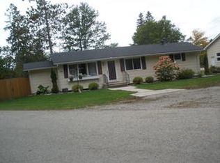 6022 18.25 Rd, Gladstone, MI 49837