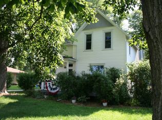 1135 Maple Ave, Macomb, IL 61455