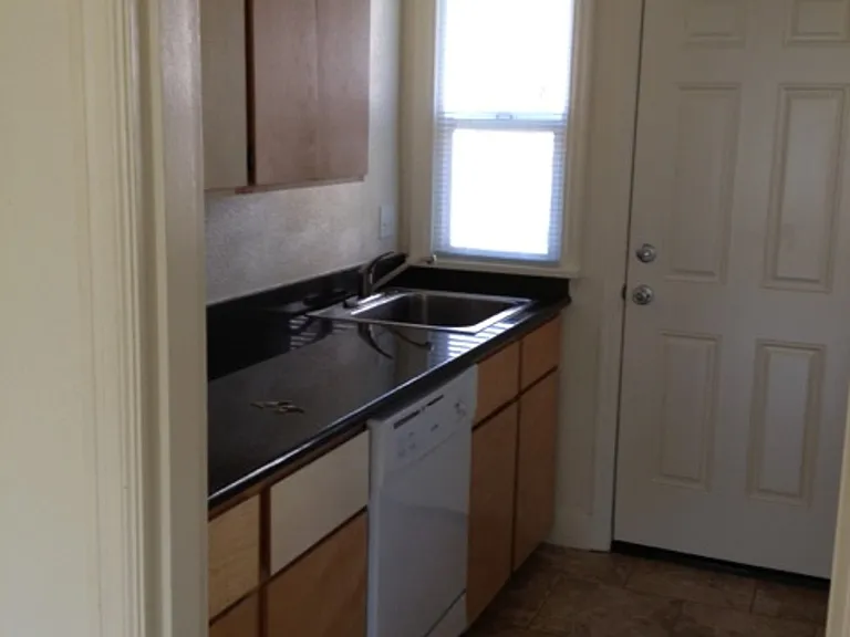 6535 N Greeley Ave — Photo 6