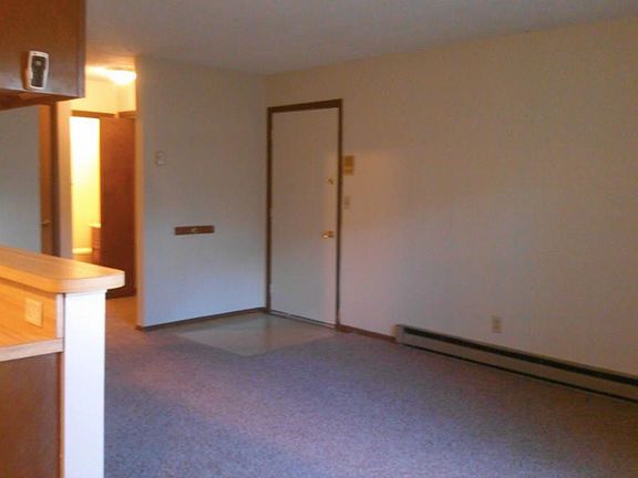 5th image of 1515 W Bethel Ave