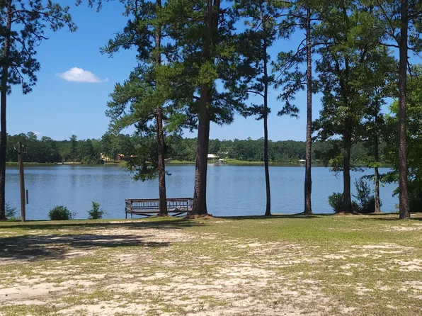 4413 Old Avera Rd, Leakesville, MS 39451