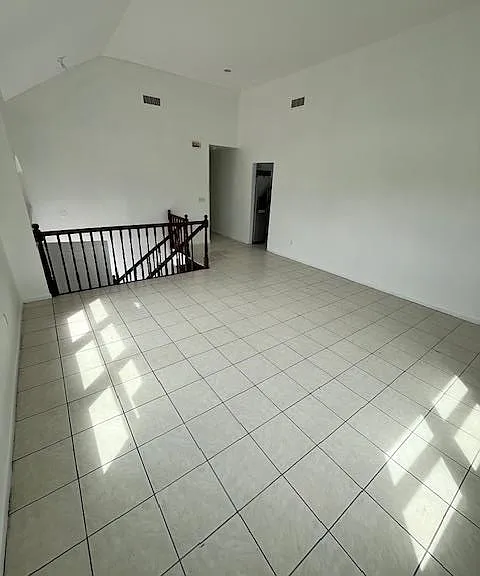 94 Roger Ave — Photo 10