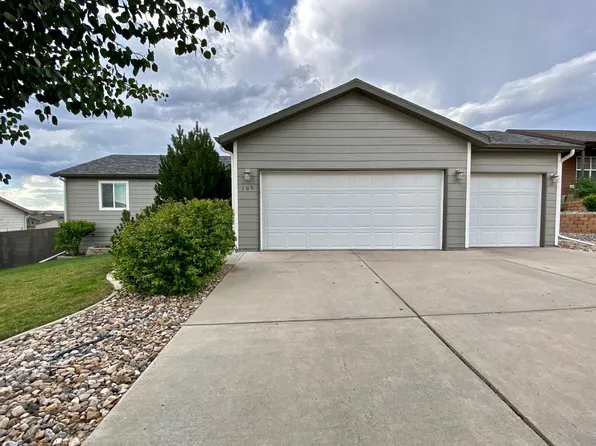 105 Lariat St, Gillette, WY 82718