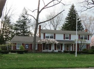 6001 Rosetta St, Dearborn Heights, MI