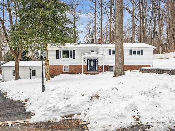 2nd image of 3 Deridder Court