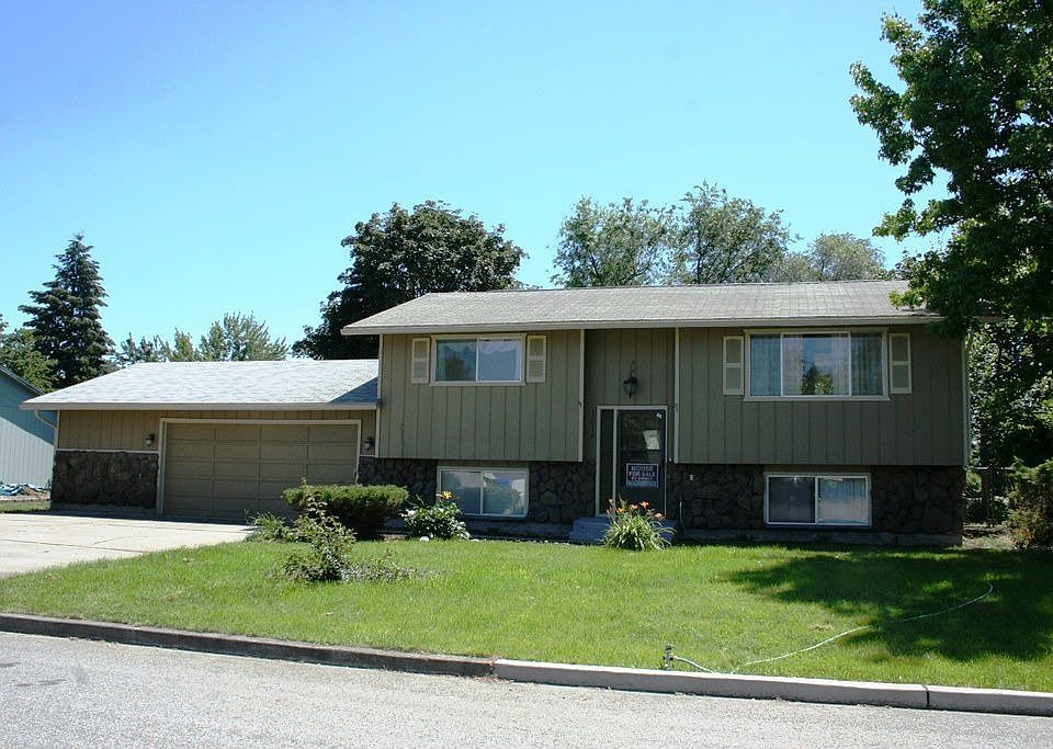 1st image of 13916 E Nixon Ave