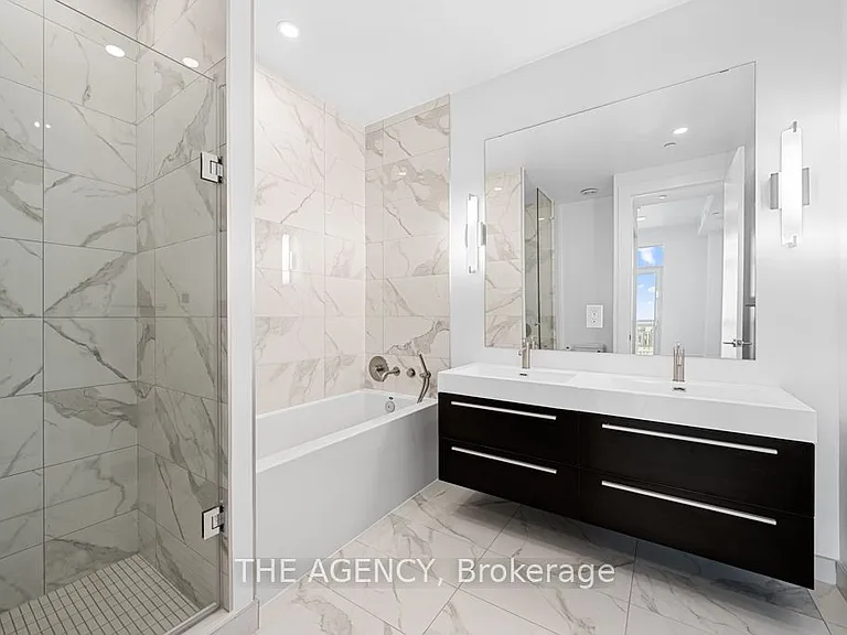39 Roehampton Ave #4506 — Photo 21