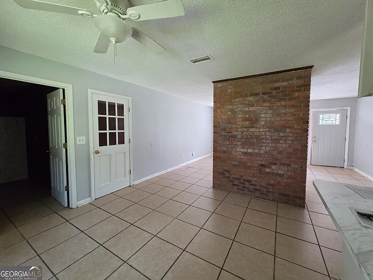 504 Martha Dr — Photo 11