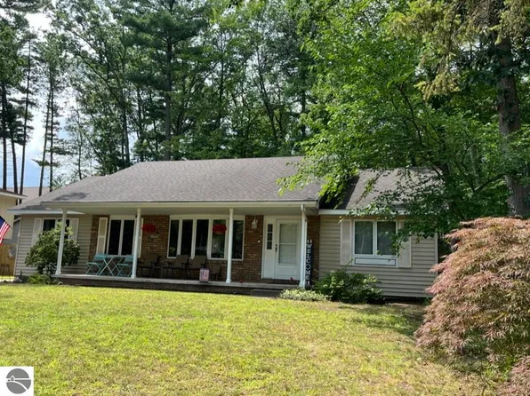 302 Huron St, Traverse City, MI 49686