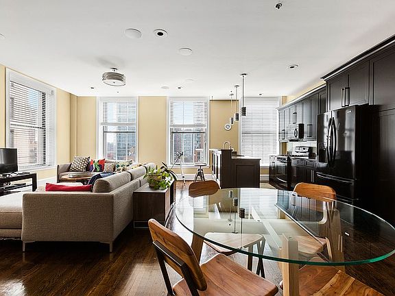 3rd image of 888 S Michigan Ave Unit 903