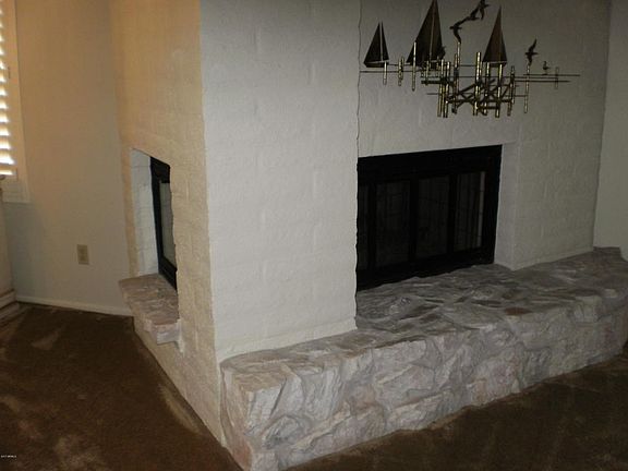 2-Way Fireplace