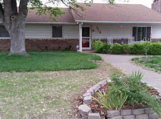 318 Candlewood Cir, Enid, OK 73701