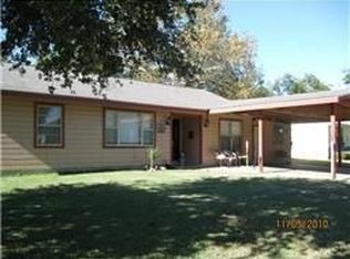 509 N Circle Dr, Baytown, TX 77520