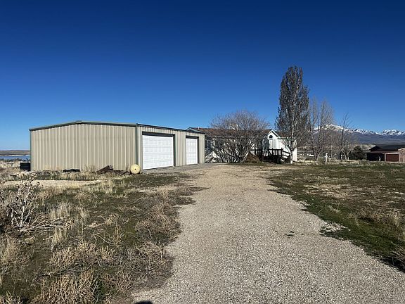 2nd image of 2844 Hummingbird St