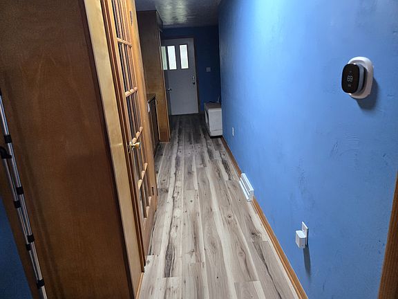 2nd image of 2139 Woodcrest Dr
