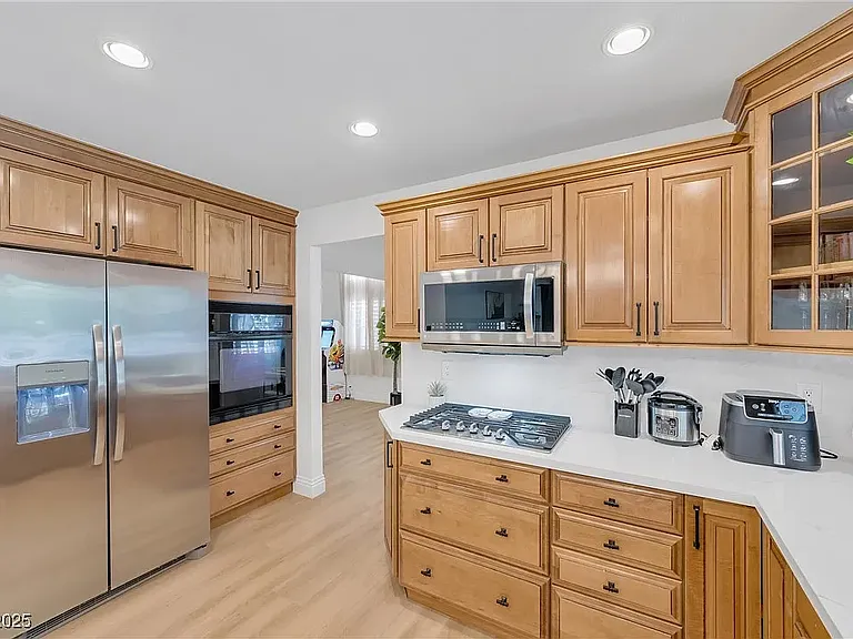 2728 Monrovia Dr — Photo 20