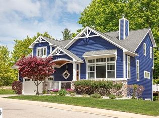 10579 Camrose Cir, Traverse City, MI 49684