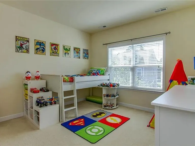 1012 Marble Walke Way — Photo 17