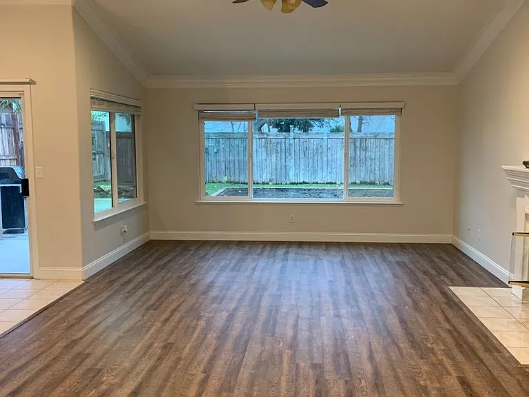 1679 E La Quinta Dr — Photo 33