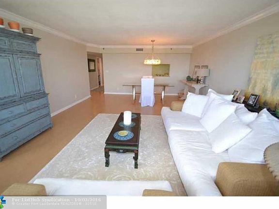 4th image of 3200 Port Royale Dr N APT 2110