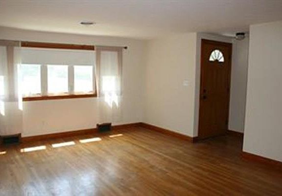 4th image of 105 Prospect St #1