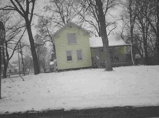 1003 N Broad St, Adrian, MI 49221